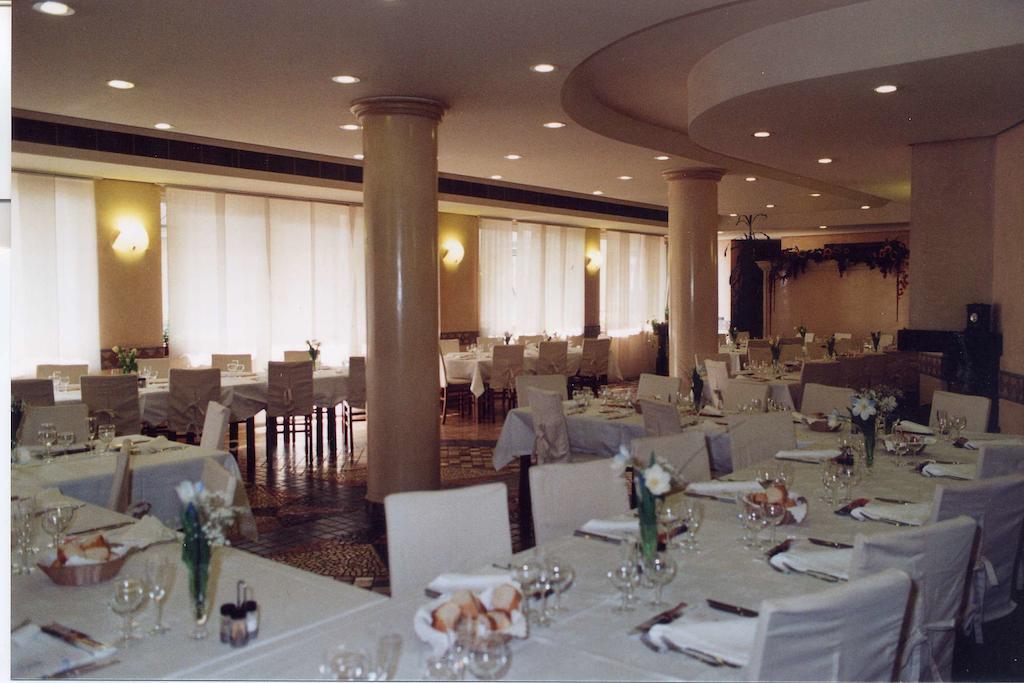 Locanda Sant'Ambrogio Cislago Dış mekan fotoğraf