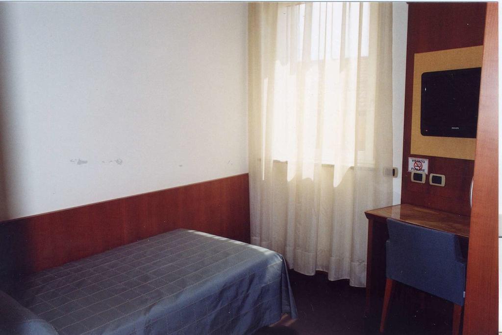 Locanda Sant'Ambrogio Cislago Dış mekan fotoğraf
